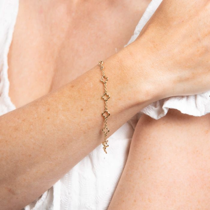 Clover Station Bracelet in 9ct Gold